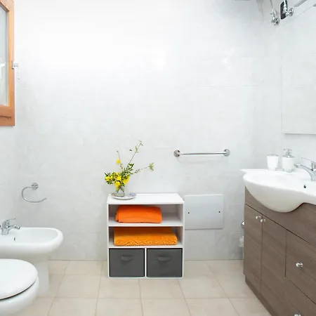 Montedarena Guest house *
